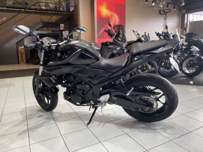 YAMAHA MT-03