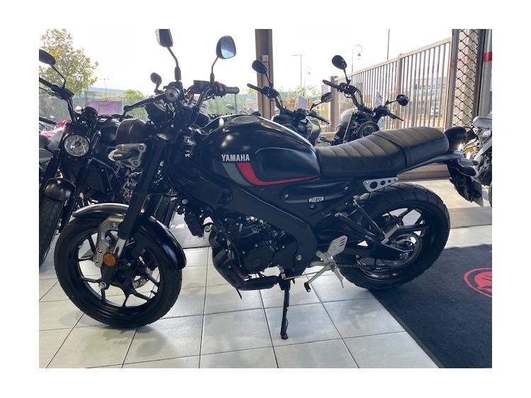 YAMAHA XSR 125