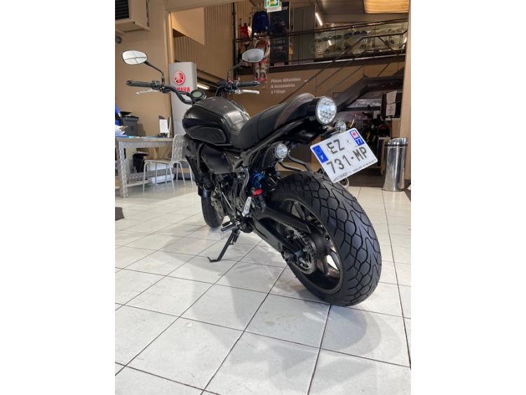 YAMAHA XSR 700