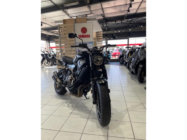 YAMAHA XSR 700