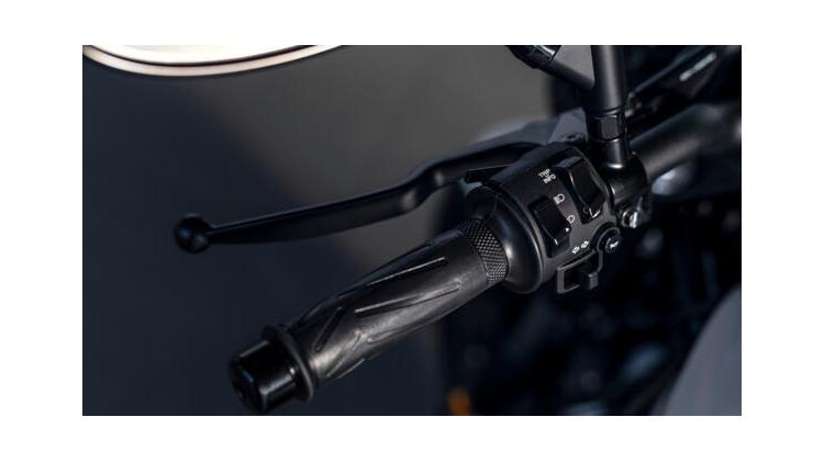 XSR700 2022